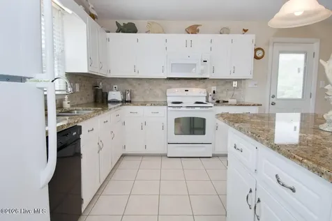6820 Ocean Drive Emerald Isle NC 28594