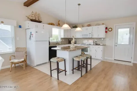 6820 Ocean Drive Emerald Isle NC 28594