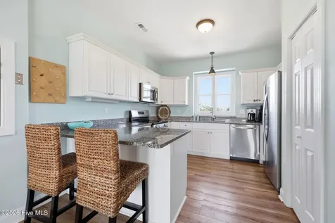 9911 Chrissie Wright Court Emerald Isle NC 28594