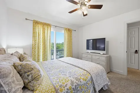 9911 Chrissie Wright Court Emerald Isle NC 28594