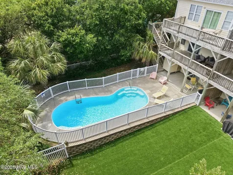 9911 Chrissie Wright Court Emerald Isle NC 28594