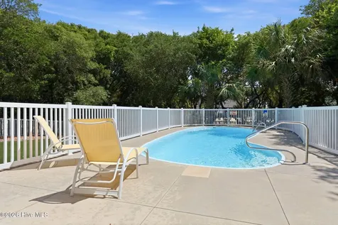 9911 Chrissie Wright Court Emerald Isle NC 28594