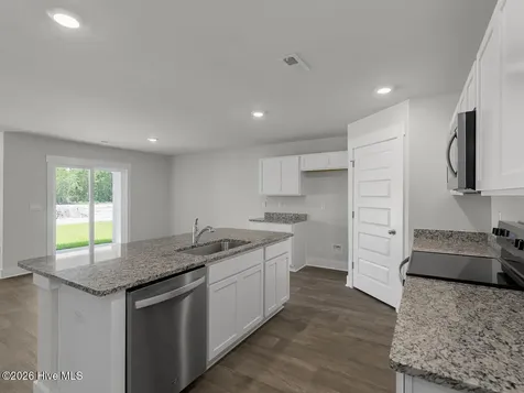 1663 Yellow Fin Drive SE Winnabow NC 28479