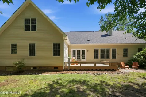 924 Potomac Drive Chocowinity NC 27817