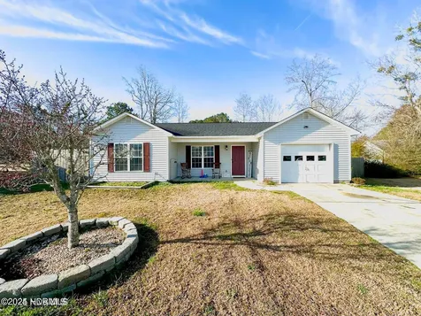 101 Luke Court New Bern NC 28560