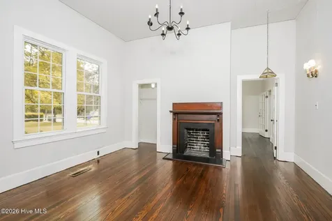 208 E Capitola Avenue Kinston NC 28501