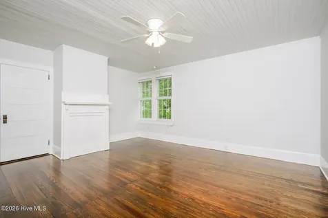 208 E Capitola Avenue Kinston NC 28501
