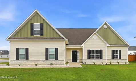 571 Appalachian Trail S Jacksonville NC 28546