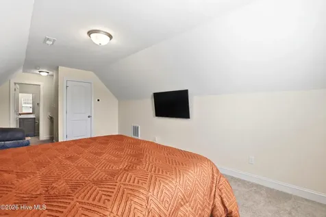 571 Appalachian Trail S Jacksonville NC 28546