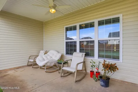 571 Appalachian Trail S Jacksonville NC 28546