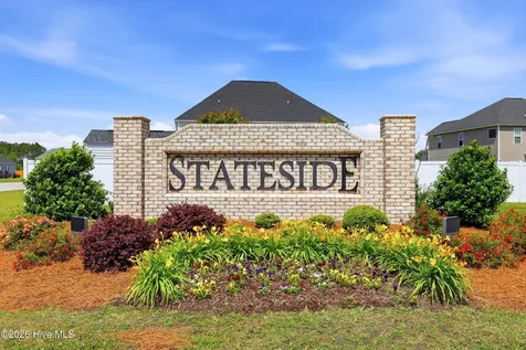 571 Appalachian Trail S Jacksonville NC 28546
