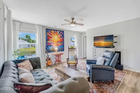 4901 Abbington Oaks Way SE Southport NC 28461