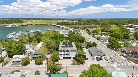 313 Cedar Street Beaufort NC 28516