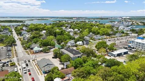 313 Cedar Street Beaufort NC 28516