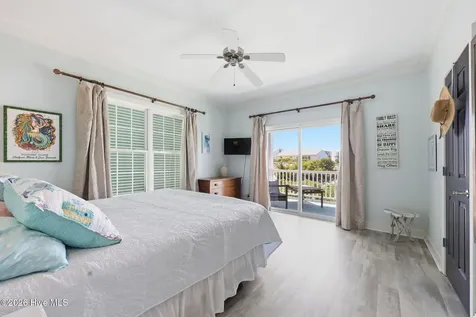 112 Robin Avenue Atlantic Beach NC 28512
