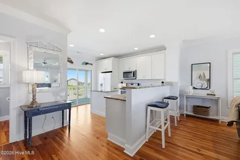 112 Robin Avenue Atlantic Beach NC 28512