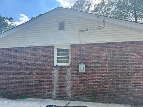 2410 Coggins Lane Ayden NC 28513