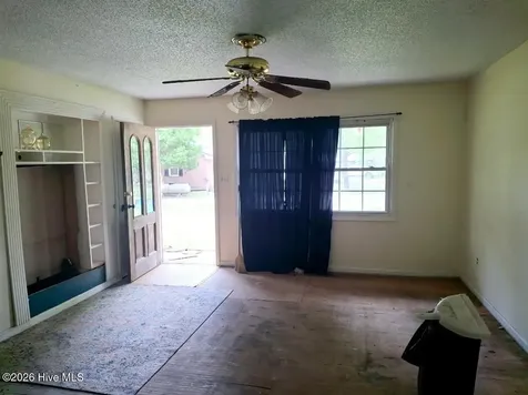 2410 Coggins Lane Ayden NC 28513