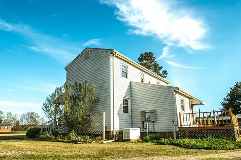 8564 S Nc 41 Highway Wallace NC 28466