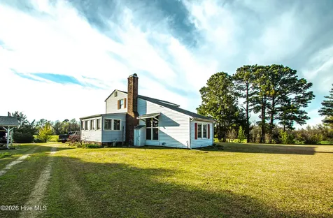 8564 S Nc 41 Highway Wallace NC 28466
