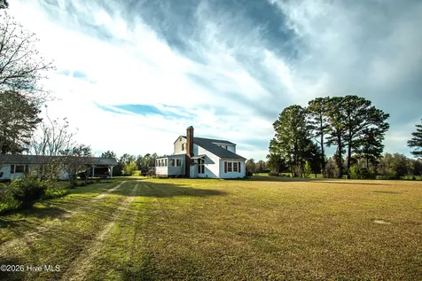 8564 S Nc 41 Highway Wallace NC 28466