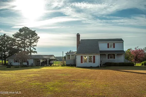 8564 S Nc 41 Highway Wallace NC 28466