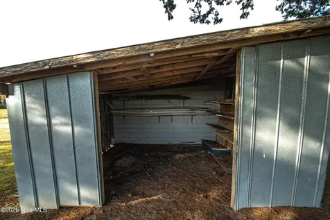 8564 S Nc 41 Highway Wallace NC 28466