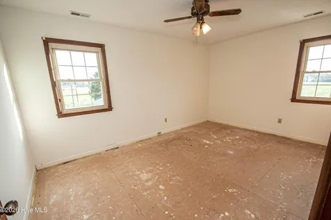 8564 S Nc 41 Highway Wallace NC 28466