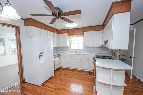 8564 S Nc 41 Highway Wallace NC 28466