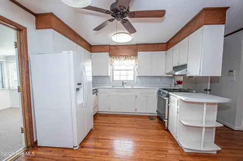 8564 S Nc 41 Highway Wallace NC 28466
