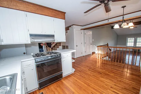 8564 S Nc 41 Highway Wallace NC 28466