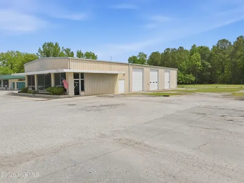14172 Nc 55 Highway Bayboro NC 28515
