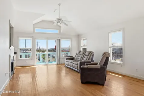 310 N Kinston Avenue Atlantic Beach NC 28512