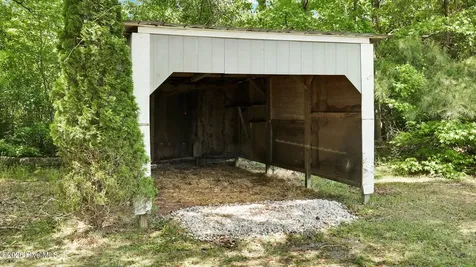 1251 W Acres Lane Greenville NC 27834