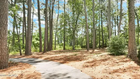 1251 W Acres Lane Greenville NC 27834