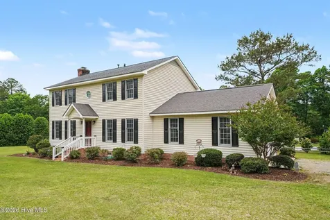 105 Dogwood Drive Kenly NC 27542