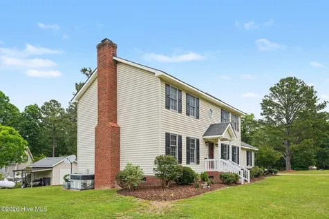 105 Dogwood Drive Kenly NC 27542