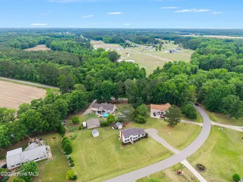 105 Dogwood Drive Kenly NC 27542