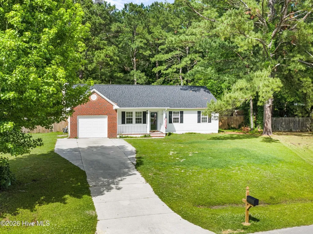 116 Sweetwater Drive Jacksonville NC 28540