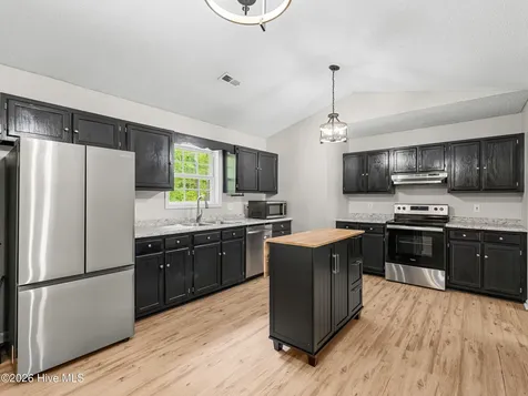 116 Sweetwater Drive Jacksonville NC 28540
