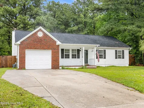 116 Sweetwater Drive Jacksonville NC 28540