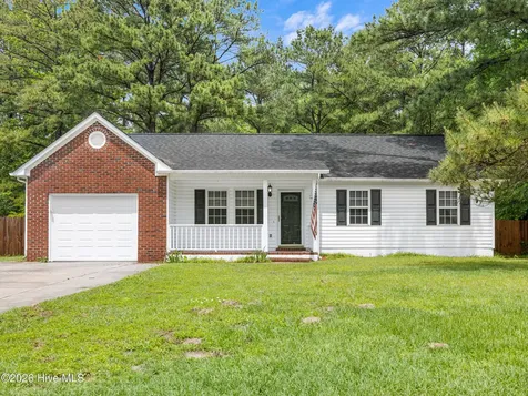 116 Sweetwater Drive Jacksonville NC 28540