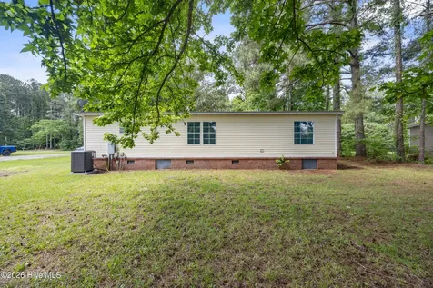 211 Pond Road Rocky Point NC 28457