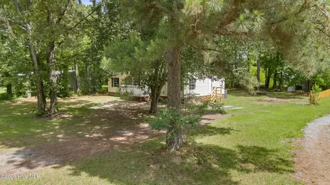 211 Pond Road Rocky Point NC 28457