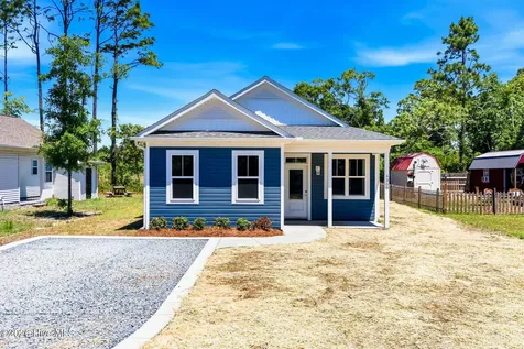 4388 Sweetbay Drive SE Southport NC 28461