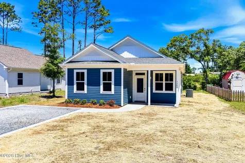 4388 Sweetbay Drive SE Southport NC 28461