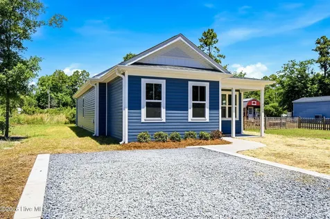 4388 Sweetbay Drive SE Southport NC 28461