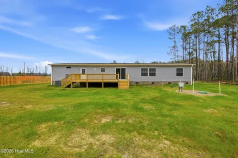 1908 Rooks Road Atkinson NC 28421