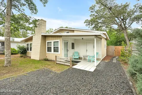 107 NE 78th Street Oak Island NC 28465