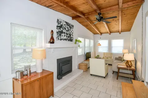 107 NE 78th Street Oak Island NC 28465